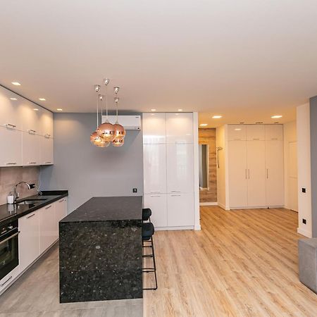 Petrovdom 190-199-216 In Spacious Apartments At Rc New York Concept House Kiew Exterior foto