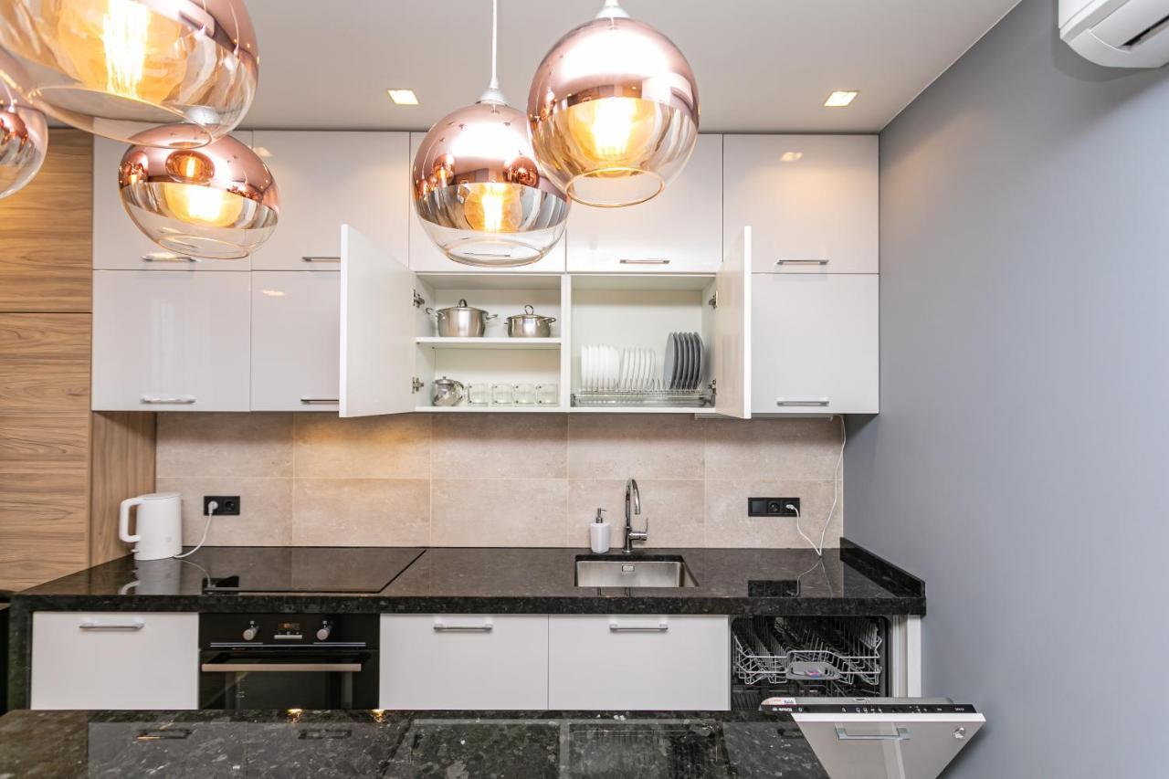 Petrovdom 190-199-216 In Spacious Apartments At Rc New York Concept House Kiew Exterior foto