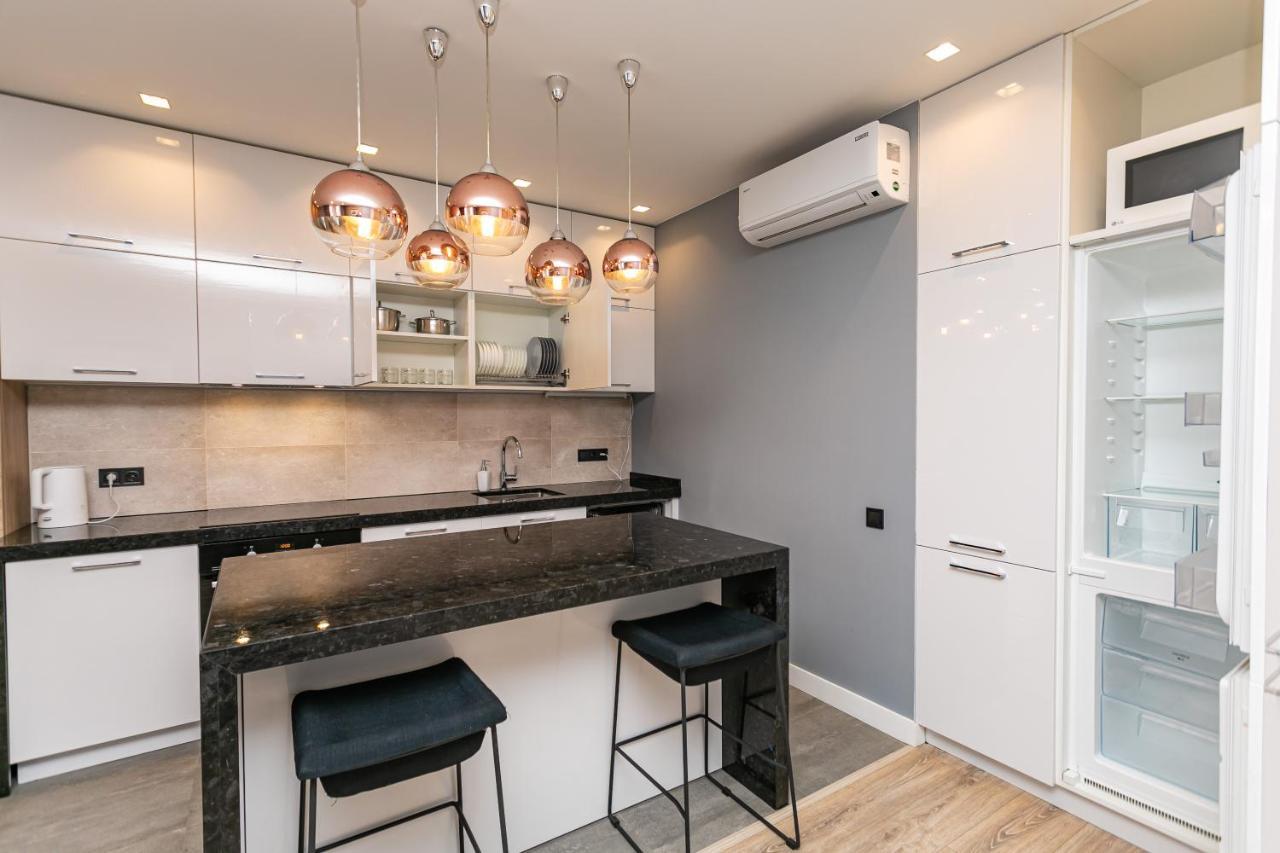 Petrovdom 190-199-216 In Spacious Apartments At Rc New York Concept House Kiew Exterior foto