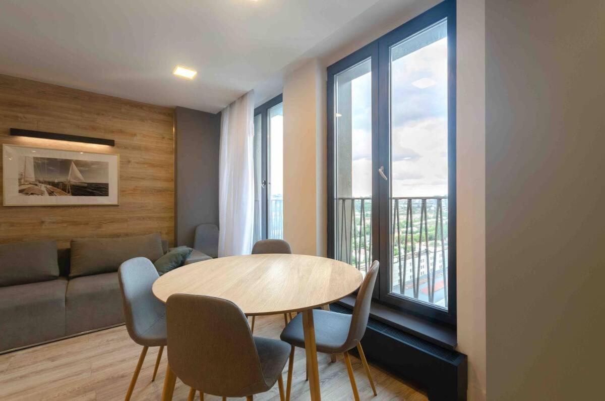 Petrovdom 190-199-216 In Spacious Apartments At Rc New York Concept House Kiew Exterior foto